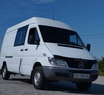 Мерседес Sprinter, объемом двигателя 2.15 л и пробегом 300 тыс. км за 10000 $, фото 1 на Automoto.ua