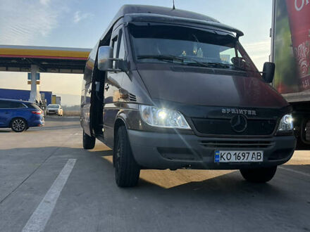 Мерседес Sprinter 2006 в Межгорье на Automoto.ua Мерседес Sprinter, объемом двигателя 0 л и пробегом 189 тыс. км за 7600 $, фото 1 на Automoto.ua