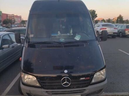 Мерседес Sprinter 2006 в Тячеве на Automoto.ua Мерседес Sprinter, объемом двигателя 2.1 л и пробегом 640 тыс. км за 10500 $, фото 1 на Automoto.ua