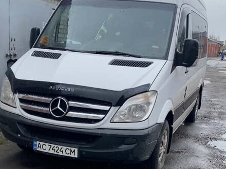 Мерседес Sprinter, объемом двигателя 0 л и пробегом 670 тыс. км за 14500 $, фото 1 на Automoto.ua