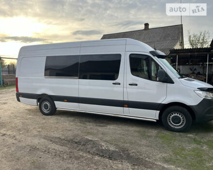 Мерседес Sprinter, объемом двигателя 2.14 л и пробегом 305 тыс. км за 33000 $, фото 2 на Automoto.ua