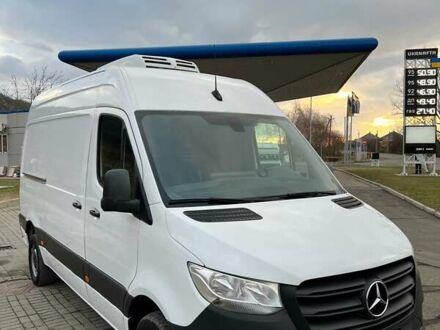 Мерседес Sprinter, объемом двигателя 2.2 л и пробегом 235 тыс. км за 34000 $, фото 1 на Automoto.ua