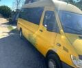 Желтый Мерседес Sprinter, объемом двигателя 2.2 л и пробегом 500 тыс. км за 6500 $, фото 1 на Automoto.ua