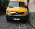 Желтый Мерседес Sprinter, объемом двигателя 2.14 л и пробегом 450 тыс. км за 28800 $, фото 1 на Automoto.ua