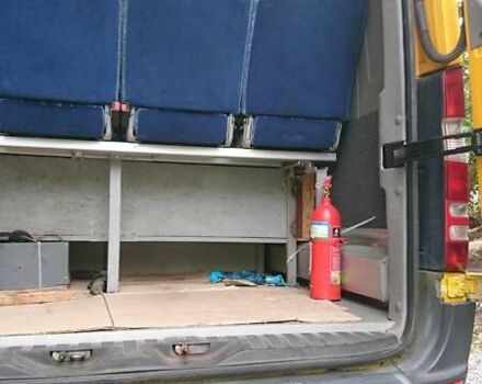 Желтый Мерседес Sprinter, объемом двигателя 2.14 л и пробегом 450 тыс. км за 28800 $, фото 16 на Automoto.ua