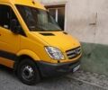 Желтый Мерседес Sprinter, объемом двигателя 2.14 л и пробегом 450 тыс. км за 28800 $, фото 4 на Automoto.ua