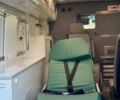 Желтый Мерседес Sprinter, объемом двигателя 0 л и пробегом 156 тыс. км за 33500 $, фото 1 на Automoto.ua