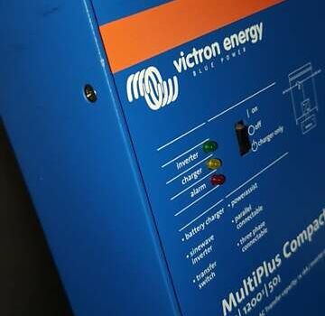 Желтый Мерседес Sprinter, объемом двигателя 3 л и пробегом 156 тыс. км за 33500 $, фото 15 на Automoto.ua