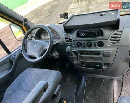 Мерседес Sprinter 2004 у Горохів на Automoto.ua Жовтий Мерседес Sprinter, об'ємом двигуна 2.15 л та пробігом 545 тис. км за 11500 $, фото 17 на Automoto.ua