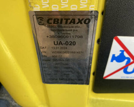 Желтый Мерседес Sprinter, объемом двигателя 2.69 л и пробегом 591 тыс. км за 12500 $, фото 23 на Automoto.ua