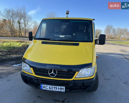 Мерседес Sprinter 2004 у Горохів на Automoto.ua Жовтий Мерседес Sprinter, об'ємом двигуна 2.15 л та пробігом 545 тис. км за 11500 $, фото 1 на Automoto.ua