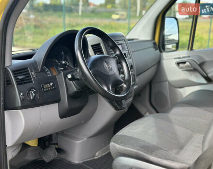 Жовтий Мерседес Sprinter, об'ємом двигуна 2.14 л та пробігом 675 тис. км за 18900 $, фото 19 на Automoto.ua