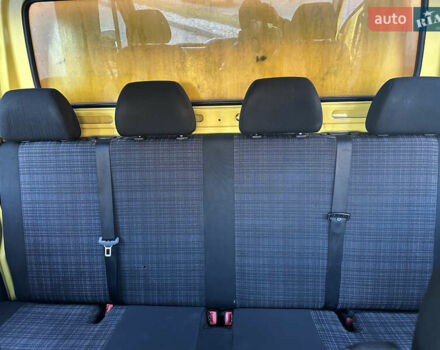Мерседес Sprinter 2013 в Белой Церкве на Automoto.ua Желтый Мерседес Sprinter, объемом двигателя 2.2 л и пробегом 329 тыс. км за 17500 $, фото 15 на Automoto.ua