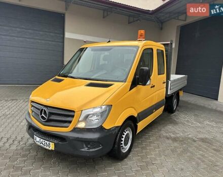 Желтый Мерседес Sprinter, объемом двигателя 2.2 л и пробегом 264 тыс. км за 16500 $, фото 12 на Automoto.ua