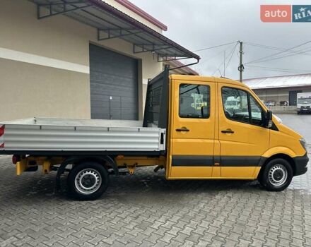 Желтый Мерседес Sprinter, объемом двигателя 2.2 л и пробегом 264 тыс. км за 16500 $, фото 8 на Automoto.ua