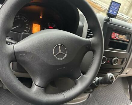 Желтый Мерседес Sprinter, объемом двигателя 2.2 л и пробегом 264 тыс. км за 16500 $, фото 18 на Automoto.ua