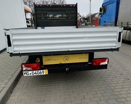 Желтый Мерседес Sprinter, объемом двигателя 2.2 л и пробегом 197 тыс. км за 25900 $, фото 4 на Automoto.ua
