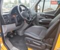 Желтый Мерседес Sprinter, объемом двигателя 2.1 л и пробегом 285 тыс. км за 18500 $, фото 12 на Automoto.ua