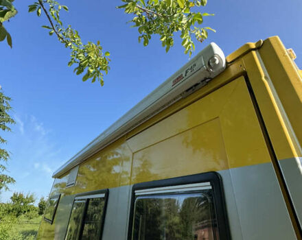 Желтый Мерседес Sprinter, объемом двигателя 2.3 л и пробегом 158 тыс. км за 42000 $, фото 77 на Automoto.ua