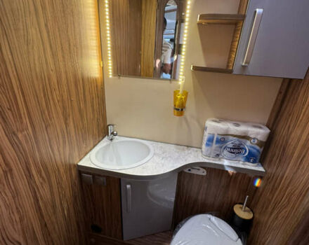 Желтый Мерседес Sprinter, объемом двигателя 2.3 л и пробегом 158 тыс. км за 42000 $, фото 35 на Automoto.ua
