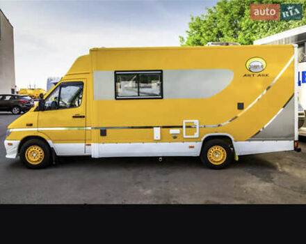 Желтый Мерседес Sprinter, объемом двигателя 2.15 л и пробегом 160 тыс. км за 35000 $, фото 4 на Automoto.ua