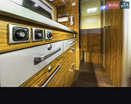 Желтый Мерседес Sprinter, объемом двигателя 2.15 л и пробегом 160 тыс. км за 35000 $, фото 11 на Automoto.ua