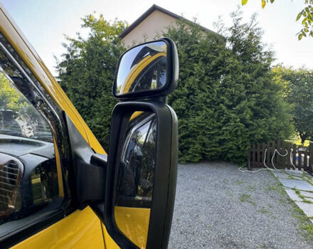 Желтый Мерседес Sprinter, объемом двигателя 2.3 л и пробегом 158 тыс. км за 42000 $, фото 15 на Automoto.ua