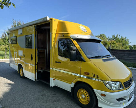 Желтый Мерседес Sprinter, объемом двигателя 2.3 л и пробегом 158 тыс. км за 42000 $, фото 83 на Automoto.ua