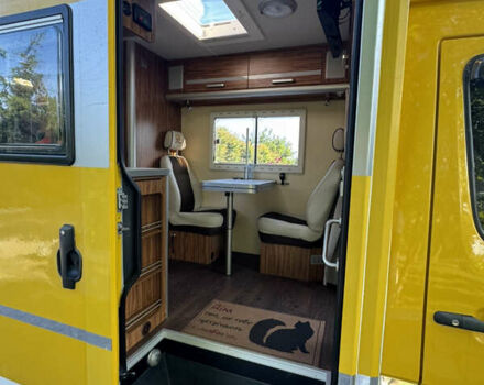 Желтый Мерседес Sprinter, объемом двигателя 2.3 л и пробегом 158 тыс. км за 42000 $, фото 18 на Automoto.ua