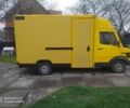 Желтый Мерседес Sprinter, объемом двигателя 2.3 л и пробегом 490 тыс. км за 3100 $, фото 4 на Automoto.ua