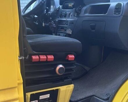 Жовтий Мерседес Sprinter, об'ємом двигуна 2.69 л та пробігом 596 тис. км за 11500 $, фото 5 на Automoto.ua