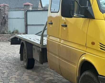 Жовтий Мерседес Sprinter, об'ємом двигуна 2.69 л та пробігом 596 тис. км за 11500 $, фото 1 на Automoto.ua