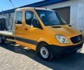 Желтый Мерседес Sprinter, объемом двигателя 2.14 л и пробегом 250 тыс. км за 19500 $, фото 1 на Automoto.ua