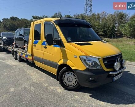 Жовтий Мерседес Sprinter, об'ємом двигуна 2.99 л та пробігом 385 тис. км за 46833 $, фото 4 на Automoto.ua