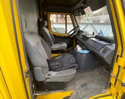 Жовтий Мерседес Sprinter, об'ємом двигуна 2.3 л та пробігом 399 тис. км за 3300 $, фото 5 на Automoto.ua
