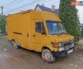 Желтый Мерседес Sprinter, объемом двигателя 2.4 л и пробегом 350 тыс. км за 1500 $, фото 1 на Automoto.ua