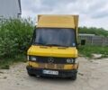 Желтый Мерседес Sprinter, объемом двигателя 2.3 л и пробегом 300 тыс. км за 3500 $, фото 1 на Automoto.ua