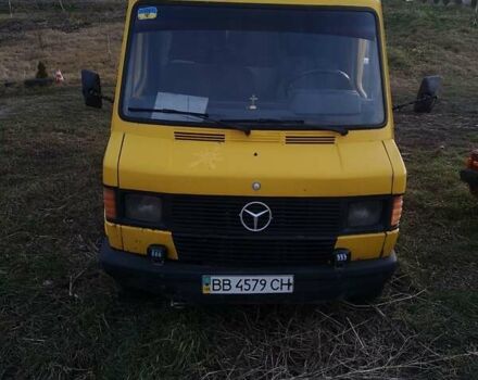 Жовтий Мерседес Sprinter, об'ємом двигуна 0 л та пробігом 720 тис. км за 2300 $, фото 1 на Automoto.ua