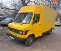 Желтый Мерседес Sprinter, объемом двигателя 2.3 л и пробегом 746 тыс. км за 3300 $, фото 1 на Automoto.ua
