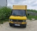 Желтый Мерседес Sprinter, объемом двигателя 2.3 л и пробегом 300 тыс. км за 3500 $, фото 1 на Automoto.ua