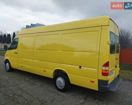 Желтый Мерседес Sprinter, объемом двигателя 2.87 л и пробегом 560 тыс. км за 8999 $, фото 6 на Automoto.ua