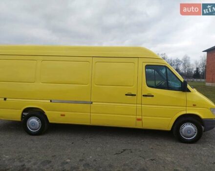 Желтый Мерседес Sprinter, объемом двигателя 2.87 л и пробегом 560 тыс. км за 8999 $, фото 5 на Automoto.ua