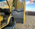 Желтый Мерседес Sprinter, объемом двигателя 2.15 л и пробегом 800 тыс. км за 5700 $, фото 1 на Automoto.ua