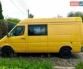 Желтый Мерседес Sprinter, объемом двигателя 2.2 л и пробегом 625 тыс. км за 6700 $, фото 1 на Automoto.ua