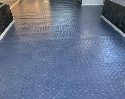 Жовтий Мерседес Sprinter, об'ємом двигуна 0 л та пробігом 141 тис. км за 13700 $, фото 3 на Automoto.ua