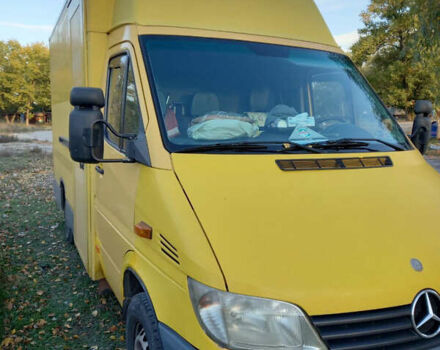 Желтый Мерседес Sprinter, объемом двигателя 2.1 л и пробегом 404 тыс. км за 7600 $, фото 9 на Automoto.ua
