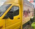 Желтый Мерседес Sprinter, объемом двигателя 2.2 л и пробегом 460 тыс. км за 6700 $, фото 1 на Automoto.ua