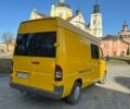 Желтый Мерседес Sprinter, объемом двигателя 2.2 л и пробегом 465 тыс. км за 7999 $, фото 3 на Automoto.ua