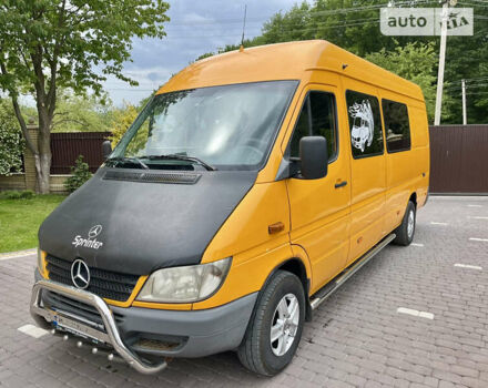 Желтый Мерседес Sprinter, объемом двигателя 2.2 л и пробегом 890 тыс. км за 6950 $, фото 10 на Automoto.ua