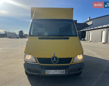 Желтый Мерседес Sprinter, объемом двигателя 2.15 л и пробегом 914 тыс. км за 8000 $, фото 7 на Automoto.ua